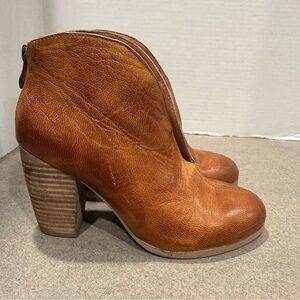 Antelope Tan Leather Stacked Heel Ankle Boots